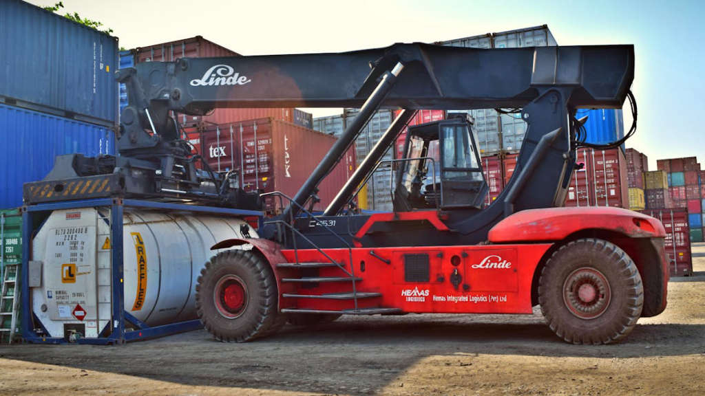 yeti forklift